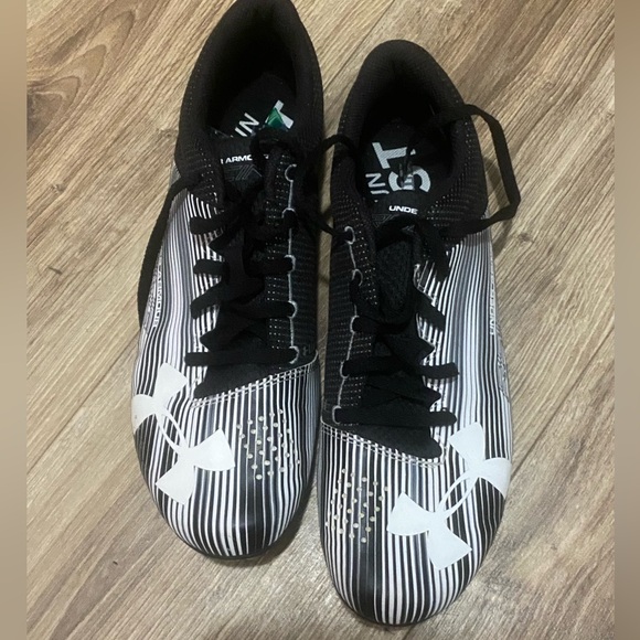 Men’s Under Armour Track Spikes - Picture 1 of 2